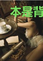 本是背景板的我在地下世界红了